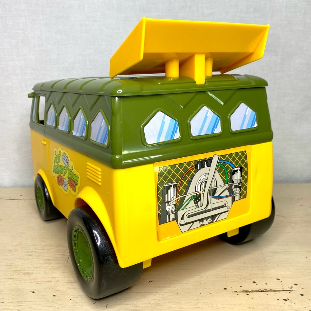 Vintage Teenage Mutant Ninja Turtles Party Wagon Van 1988 playmates - Picture 8 of 16